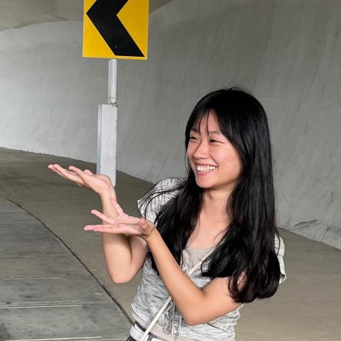 提供數學老師你來服務的專家姵辰