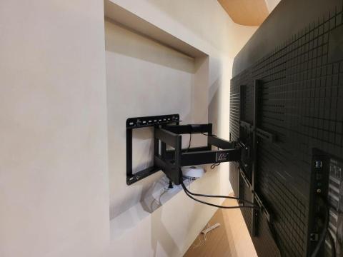 MARS - SONY 75吋電視使用
雙臂式伸縮架
NB SP5
安裝於內崁紅磚牆