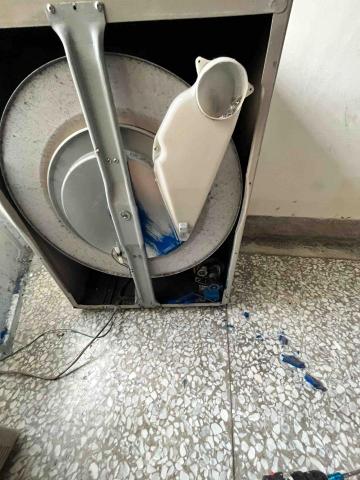 阿廷 - 烘衣機皮帶更換