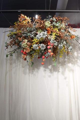 貝拉公主花藝 - 高空懸掛仿真花空間設計-童話森林