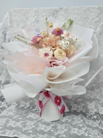 貝拉公主花藝 - 客訂永生求婚花束