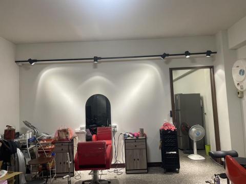 謝宗桂 - 軌道燈安裝(業主自備)