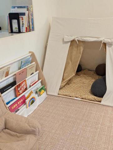 童年山丘專業臨托陪玩工作室 - 舒適的閱讀區域