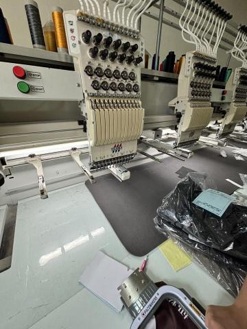 百事得企業有限公司 - 電繡大型機台，滿足客戶交貨急件