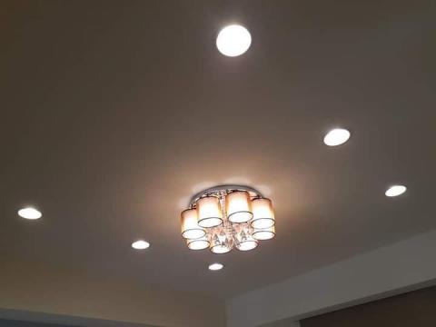 葛小新 - 燈具安裝