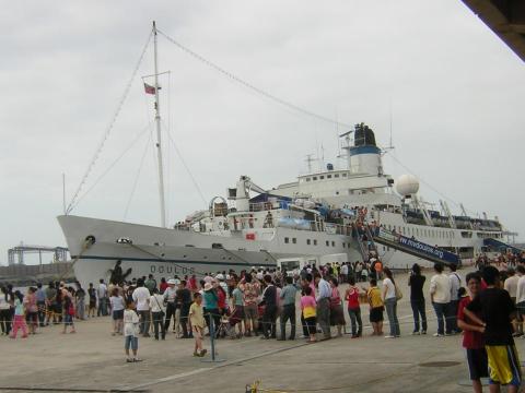 Jamie Hung - 070401 參觀海上書船- 望僕號 Doulos Hope