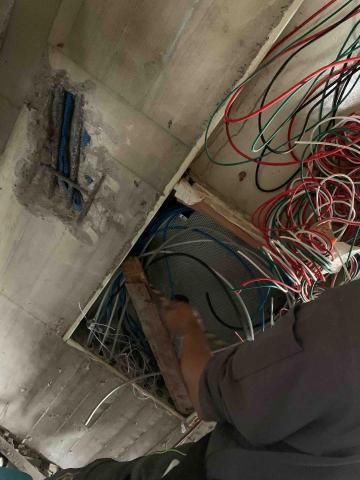 永鑫水電企業工程行 - 拉線配管