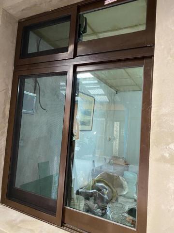 上泰工程行 - 配合泥作氣密窗