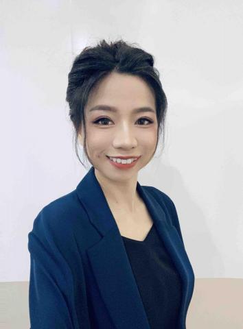 Chloe Liao廖怡涵-銷售直播主 & 活動主持人 - 形象照
