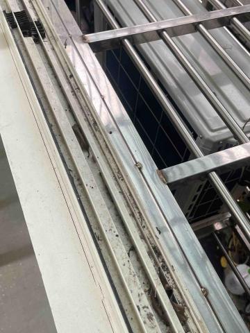 小香  - 窗戶清潔前 小香  - 窗戶清潔前