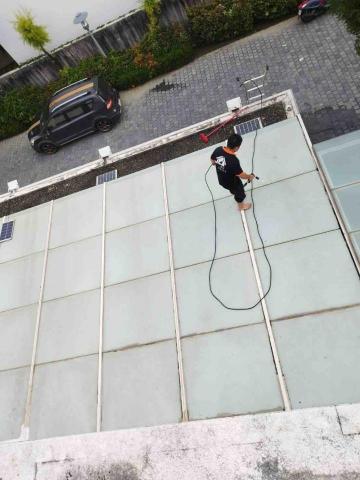 慈恩專業清潔 - 慈恩專業清潔￼

今日案場說明：橋頭地區大掃除

1️⃣居家清潔（長期定點清潔）
2️⃣分租清潔
3️⃣退租清潔
4️⃣交屋清潔
5️⃣空屋清潔
6️⃣重點區域清潔（如：廚房 浴室 臥室）
7️⃣大樓清洗水塔以及公寓清洗水塔
8️⃣水塔清洗
9️⃣浴室洗除垢清洗
?廚房油汙清洗
1️⃣1️⃣水冷空调水塔清潔
1️⃣2️⃣5~15灑水車出租、工程用水、
園藝澆花、道路清洗、抑制揚塵、自來水運送
1️⃣3️⃣消毒除蟲
1️⃣4️⃣清運清潔
1️⃣5️⃣ 窗型及分離式冷氣清洗
1️⃣7️⃣高樓外牆蜘蛛人清洗
1