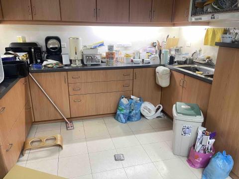 小香  - 廚房清潔前 小香  - 廚房清潔前