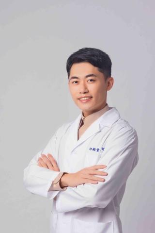 提供營養師服務的專家Leon營養師