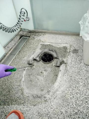 大鴻水電 - 馬桶拆除