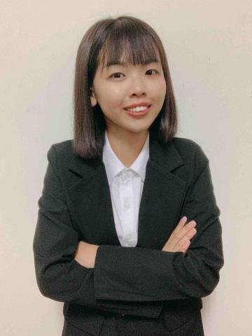 提供遛狗服務的專家呂小姐