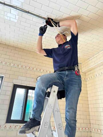 峖師傅 - 電線抽換線