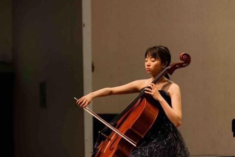 魏魏小提琴、大提琴、鋼琴教學｜各式演出、商演 - 