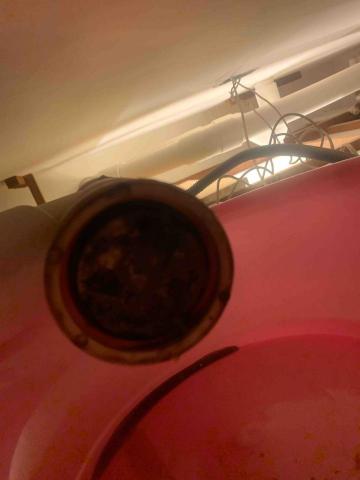 黃宏聖 - 排水管塞住