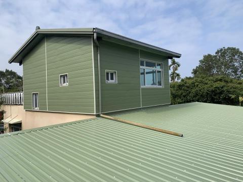 永全鐵工 - 外牆裝潢板寬二溝 施作