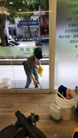 佳益家事侯建榮經理(台灣阿姨家事服務平台版主) - 診所打掃 佳益家事侯建榮經理(台灣阿姨家事服務平台版主) - 診所打掃