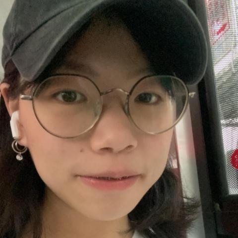 提供姐姐服務的專家翁倩穎