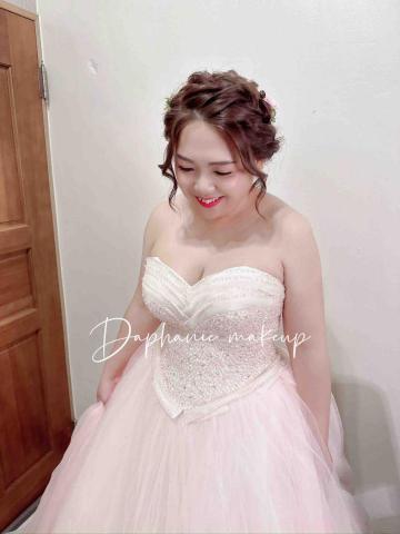 台中海線紋綉新祕曉孜Daphanie造型師 - 訂婚妝髮 台中海線紋綉新祕曉孜Daphanie造型師 - 訂婚妝髮
