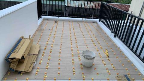 吳師傅 - 露台 貼木紋磚 15*70 吳師傅 - 露台 貼木紋磚 15*70