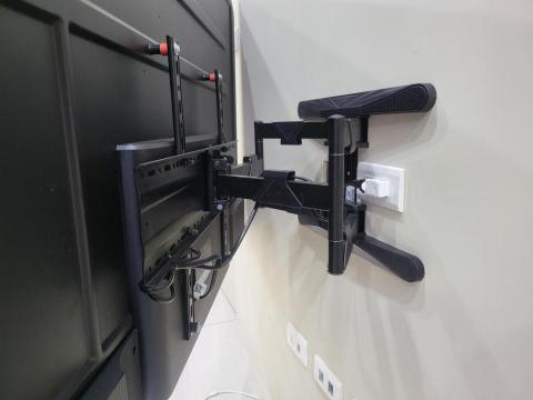 MARS - 小米 65吋電視使用
雙臂式伸縮架
KALOC KLC-H8
安裝於木作牆