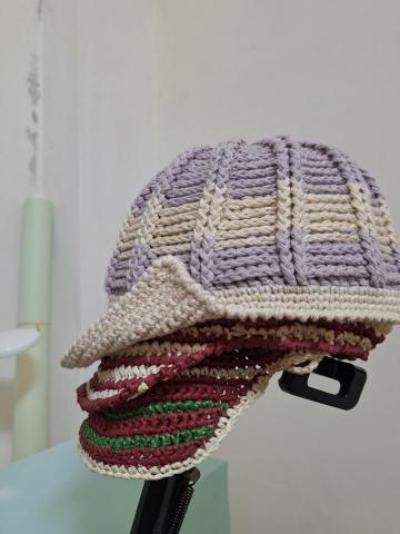 鄭艷君 - 折角帽