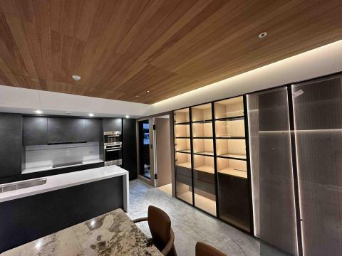 智巨設計工程有限公司 - 造型櫥櫃及實木天花板