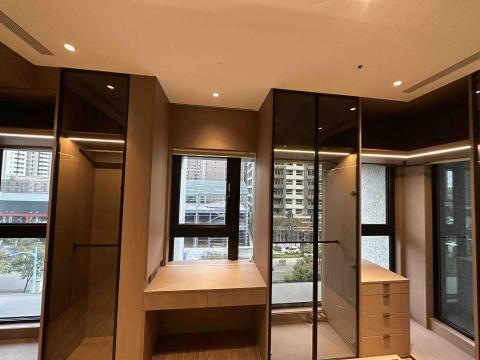 智巨設計工程有限公司 - 開放式更衣室