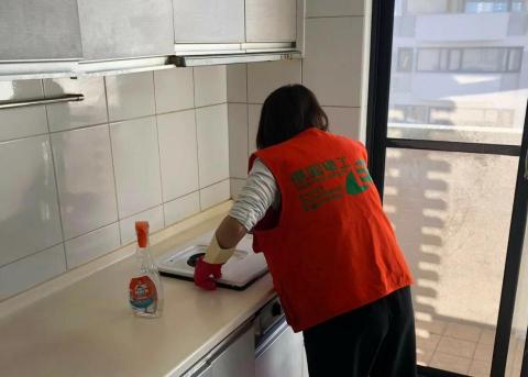 億圓環工｜台中清潔公司｜免費到府估價｜台中清潔/台中清潔推薦 - 廚房清潔