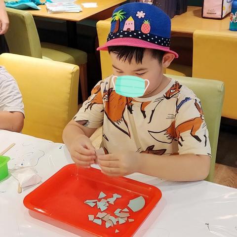 誠十創意 - 盆栽手作中-小朋友 誠十創意 - 盆栽手作中-小朋友