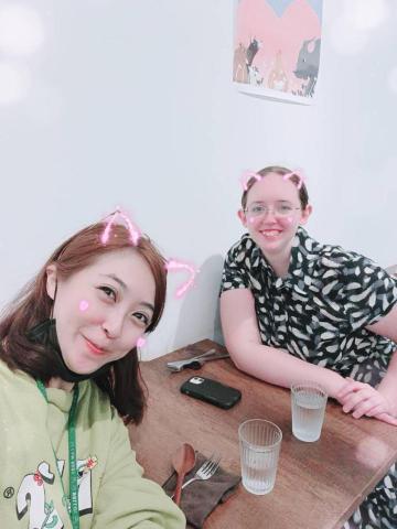 王甯教育 - 重視生活與食品安全的兩位老師