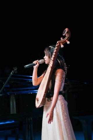 潤潁🎵│琵琶教學│商業演出｜駐唱婚禮｜ - 