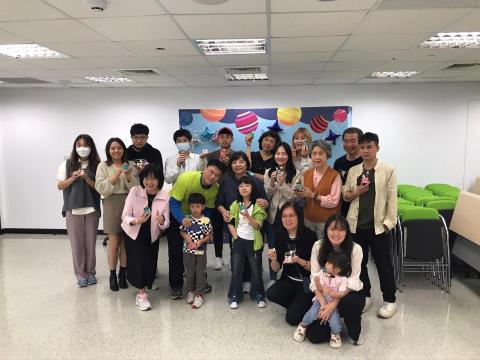 誠十創意 - 大家開心大合照 誠十創意 - 大家開心大合照