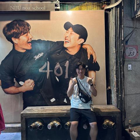 提供電子琴入門服務的專家Ethan