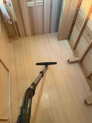 立來清除蟎工作室 - 床底 地板吸塵清潔