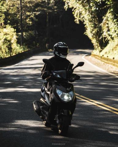 李威毅 - 喜愛騎車