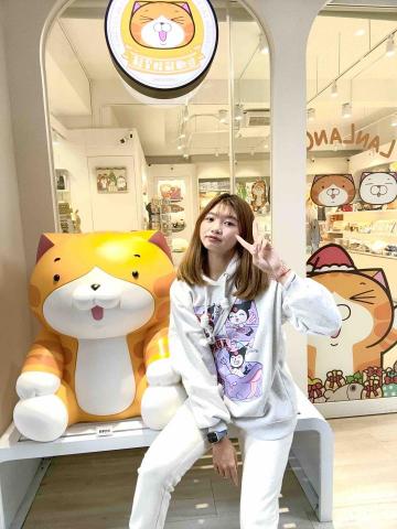 黃芸緁 - 白爛貓