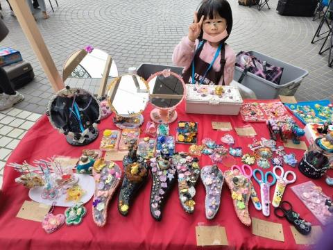 呂小姐 - 奶油膠手工藝品