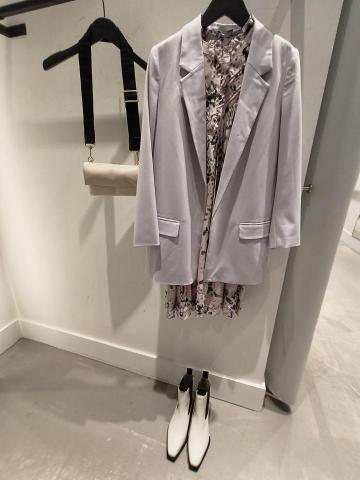 呂小姐 - 服飾搭配