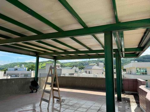 文清油漆工程行 - 鐵皮屋頂防鏽刷漆施工