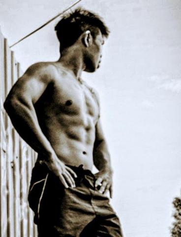 Harry  - 體態改變