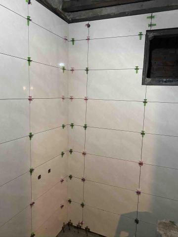 築望工程有限 - 廁所翻修