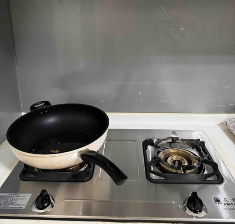 竟成KC瓦斯廚具-櫻花、林內、莊頭北經銷商(瓦斯爐、熱水器、 - 耐用銅爐心檯面爐 竟成KC瓦斯廚具-櫻花、林內、莊頭北經銷商(瓦斯爐、熱水器、 - 耐用銅爐心檯面爐