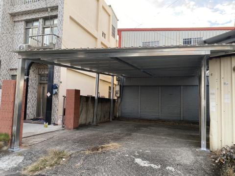 鐵工快客 - 服務項目：
鐵皮屋搭建/圍籬/爬梯/鐵件焊接/白鐵/黑鐵/鐵件維修