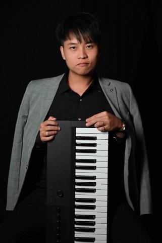 姜博升 - 多年教學經驗