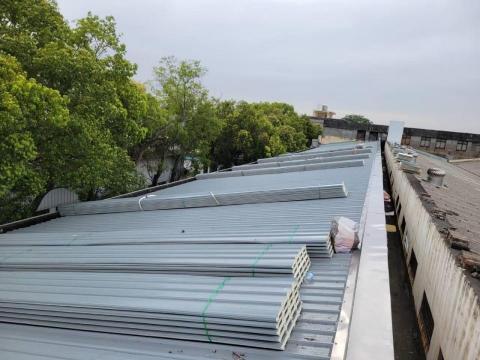 豪門開發營造有限公司Anna's - 300坪屋頂更換