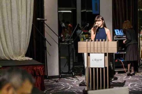 全方位主持人—小美Evelyn - 